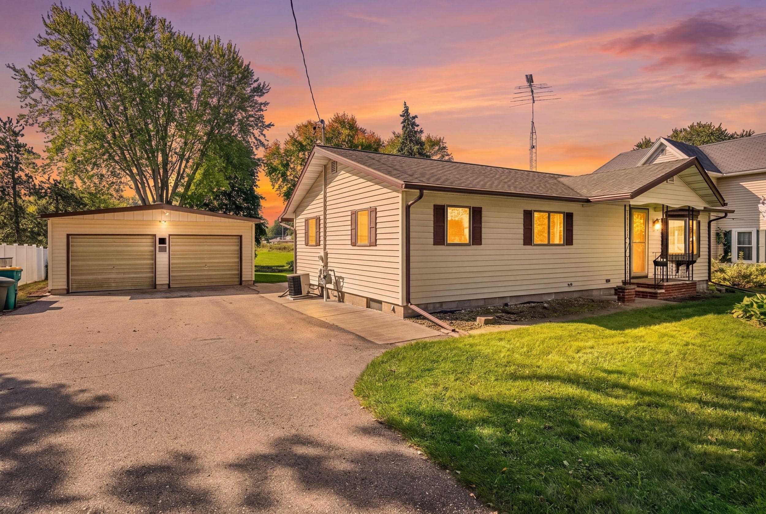 539 Fenton Street Ripon, WI 54971 - Photo 5 of 48 Gallery Image 5