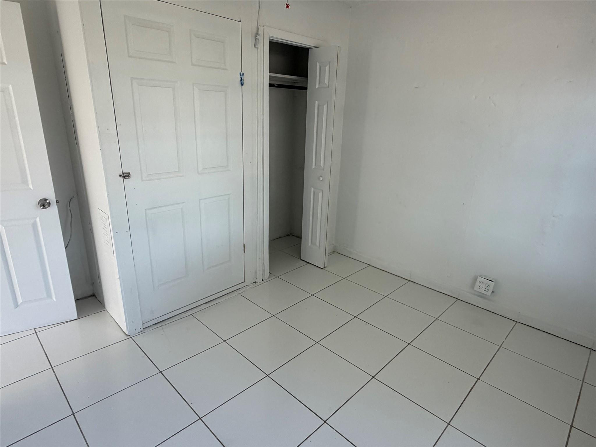 1006 Northwest 112th Terrace Miami, FL 33168 - Photo 12 of 15 Photo 12