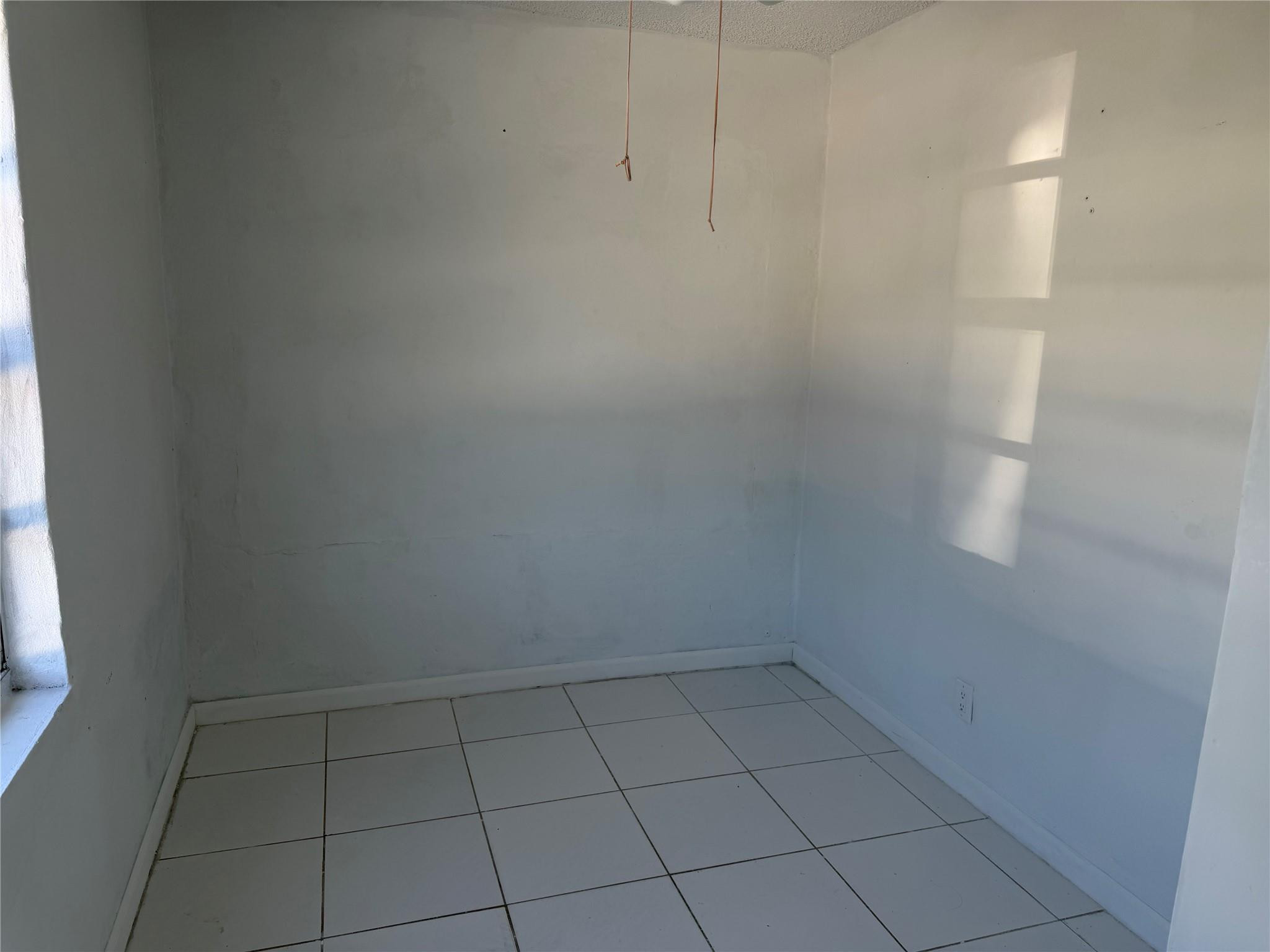 1006 Northwest 112th Terrace Miami, FL 33168 - Photo 6 of 15 Photo 6