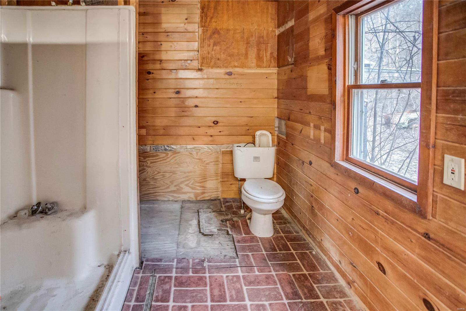 1399 Mozier Hamburg, IL 62045 - Photo 15 of 33