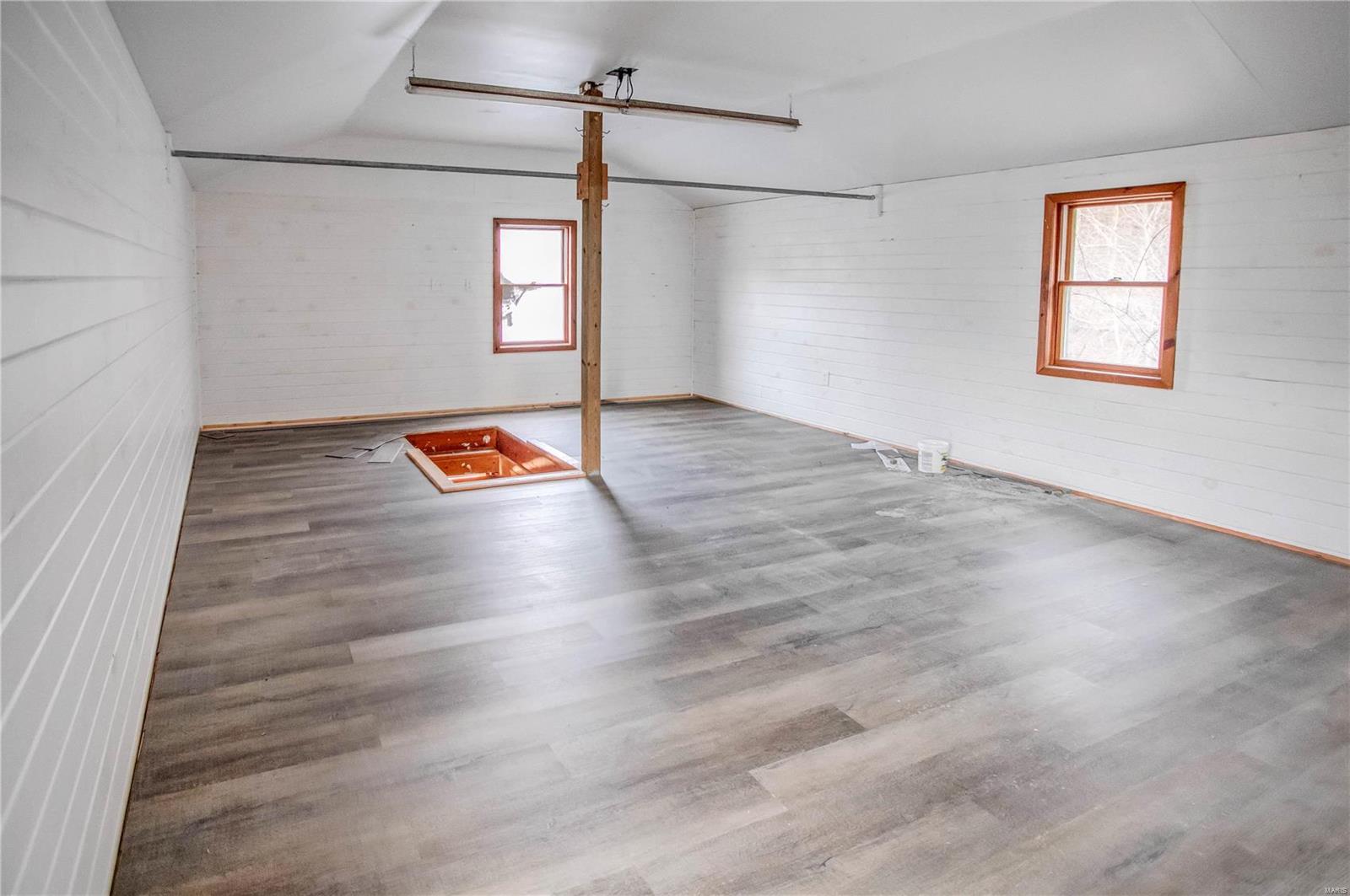 1399 Mozier Hamburg, IL 62045 - Photo 18 of 33