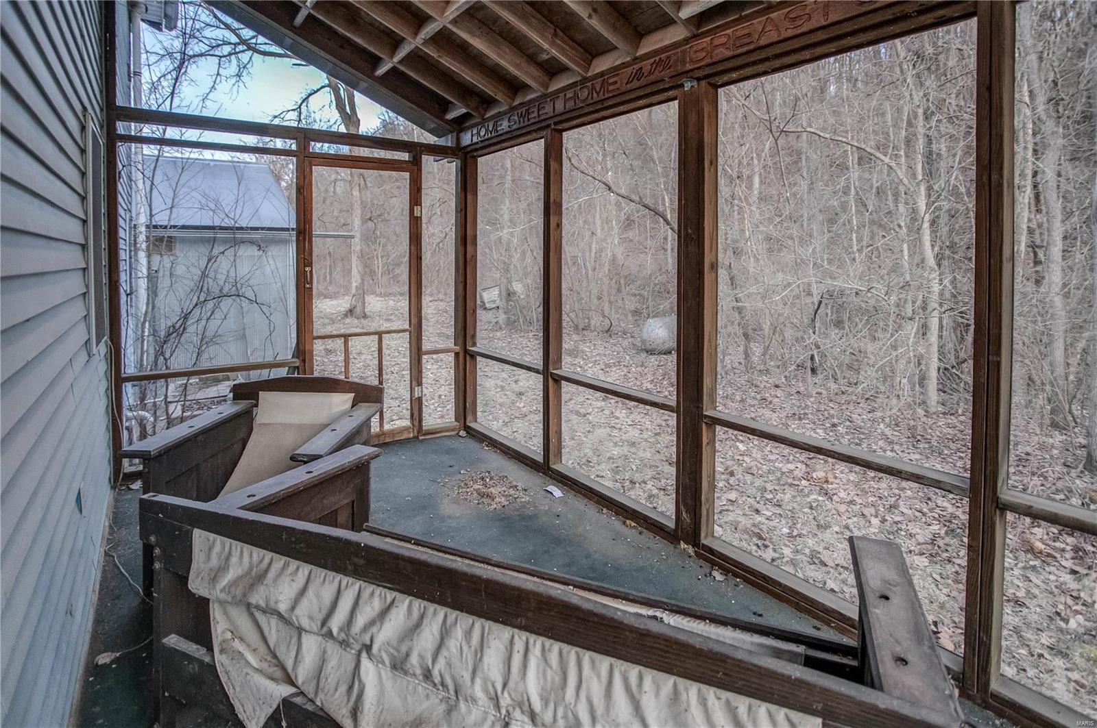 1399 Mozier Hamburg, IL 62045 - Photo 20 of 33