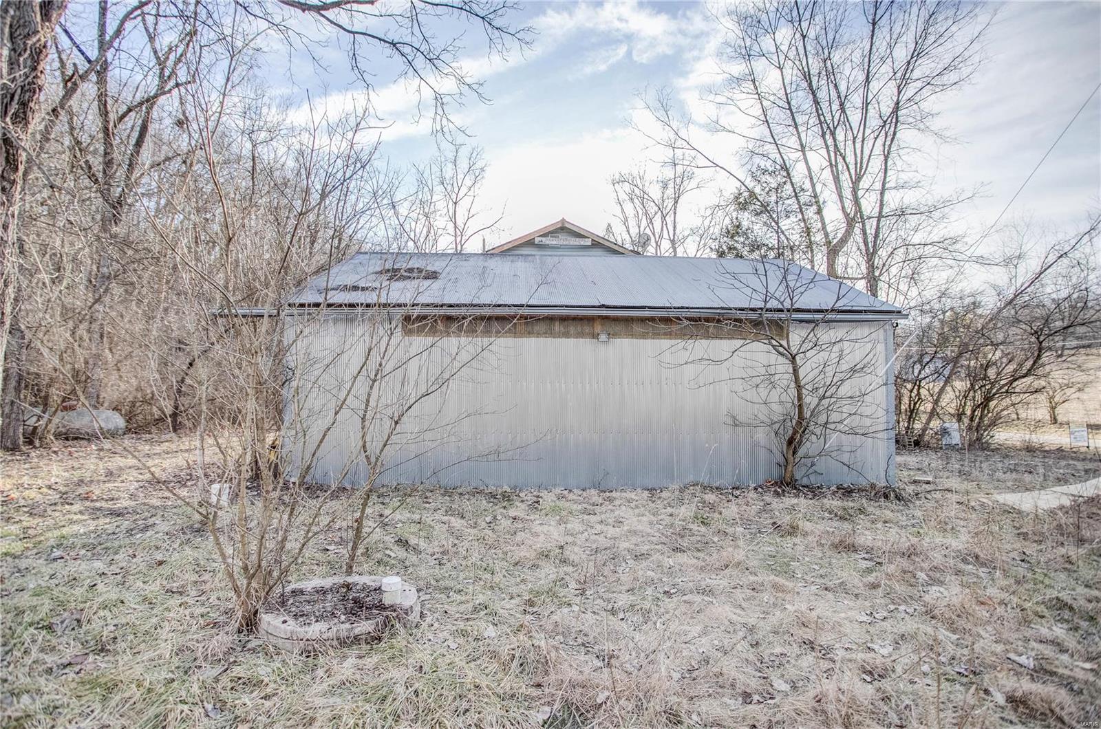 1399 Mozier Hamburg, IL 62045 - Photo 24 of 33