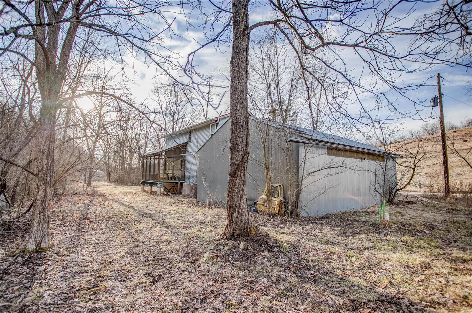 1399 Mozier Hamburg, IL 62045 - Photo 25 of 33