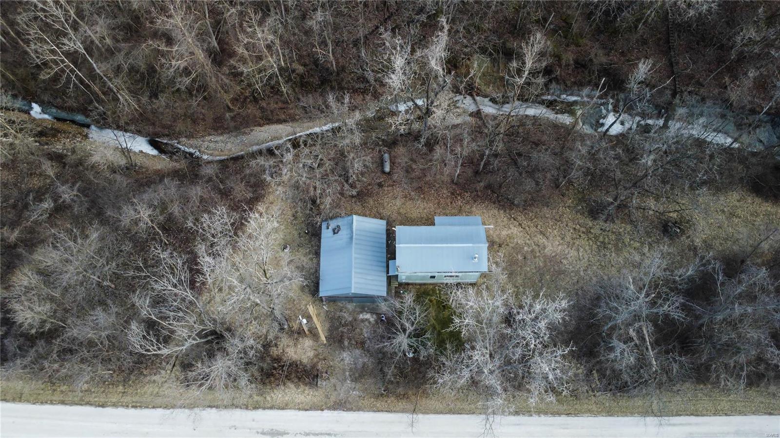 1399 Mozier Hamburg, IL 62045 - Photo 4 of 33