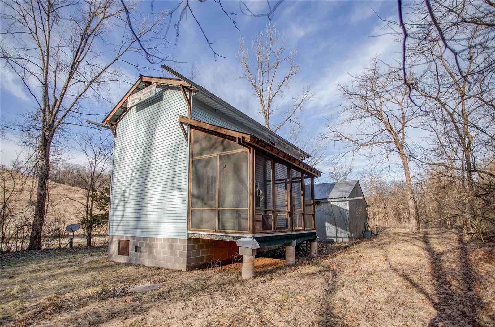 1399 Mozier Hamburg, IL 62045 - Photo 6 of 33