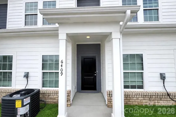 $2,115 | 4700 Prosperity Church Road, Unit 6409, Charlotte, NC 28269