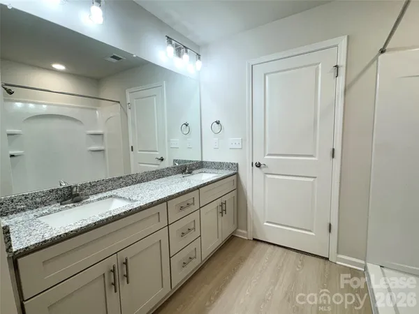 $2,115 | 4700 Prosperity Church Road, Unit 6409, Charlotte, NC 28269