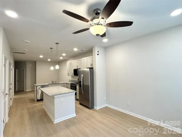 $2,115 | 4700 Prosperity Church Road, Unit 6409, Charlotte, NC 28269