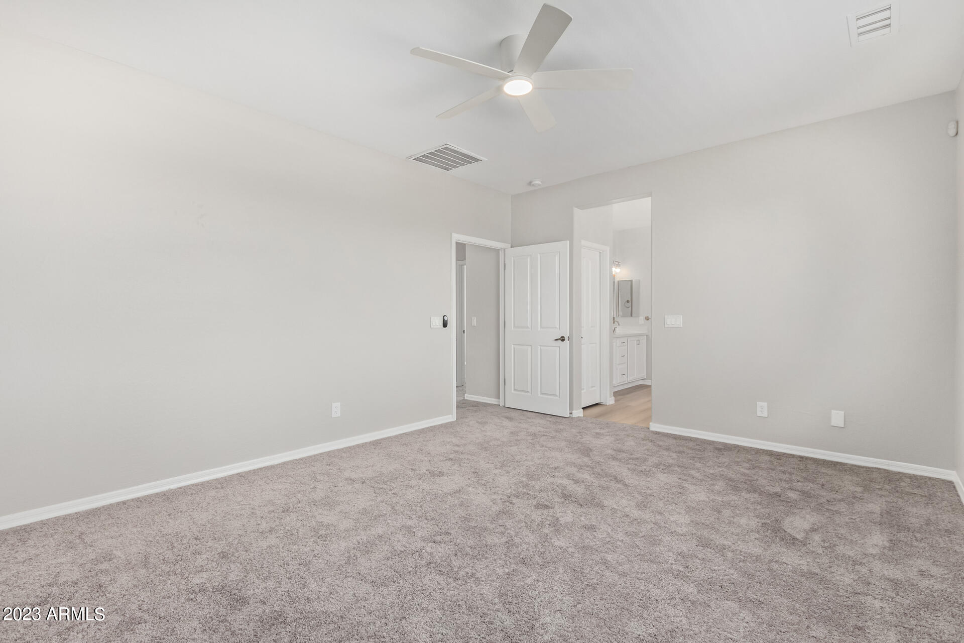 3436 West Florimond Road Phoenix, AZ 85086 - Photo 16 of 31 0019-19 - Florinmond