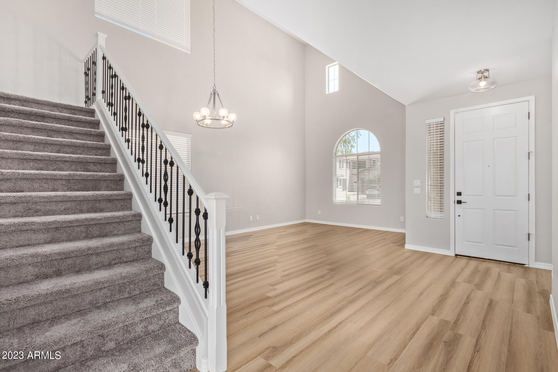 3436 West Florimond Road Phoenix, AZ 85086 - Photo 10 of 31 0005-05 - Florinmond