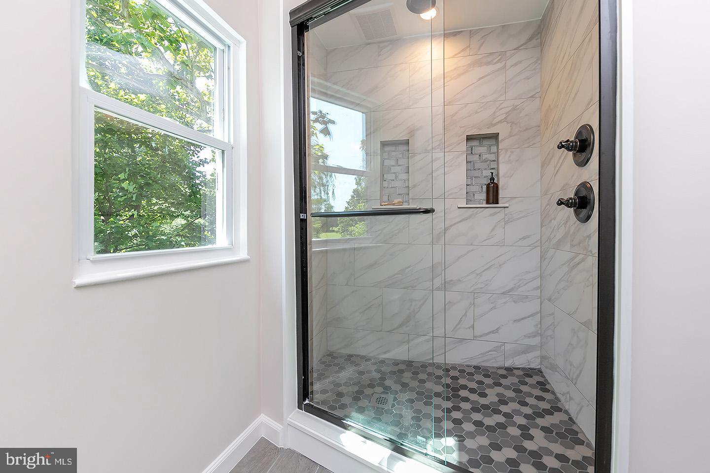 248 Swedesboro Road Gibbstown, NJ 08027 - Photo 17 of 27 Gallery Image 17