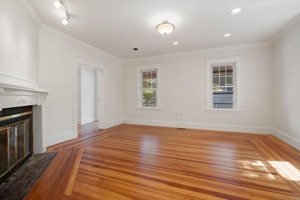 25 Glenland Road Newton, MA 02467 - Photo 4 of 12