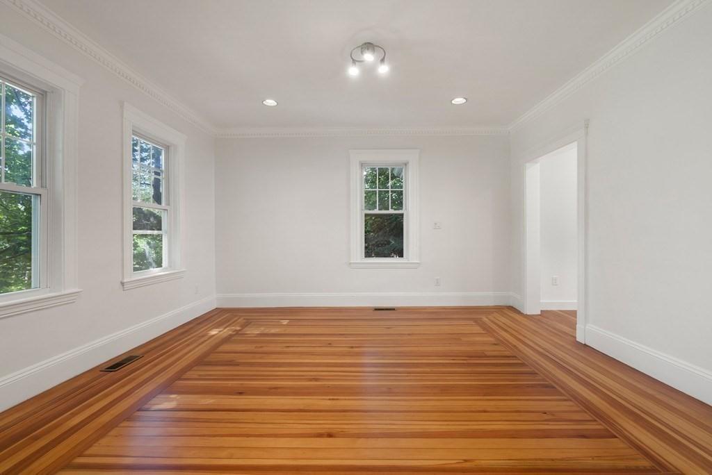 25 Glenland Road Newton, MA 02467 - Photo 7 of 12