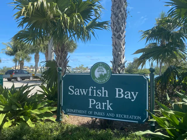 a sign broad on the side of a building