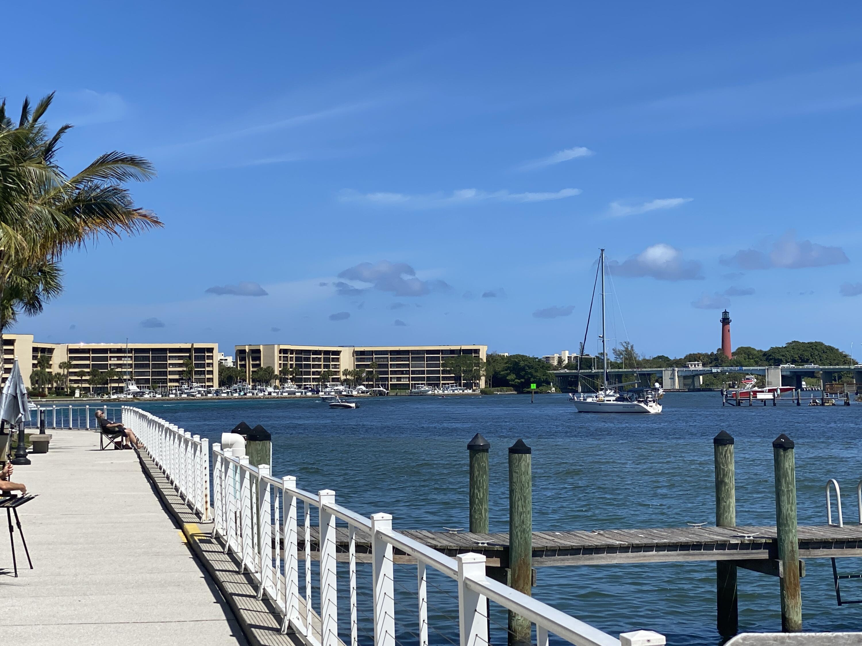 150 Pineview Road, Unit J5 Jupiter, FL 33469 - Photo 28 of 35 a view of a balcony with city view