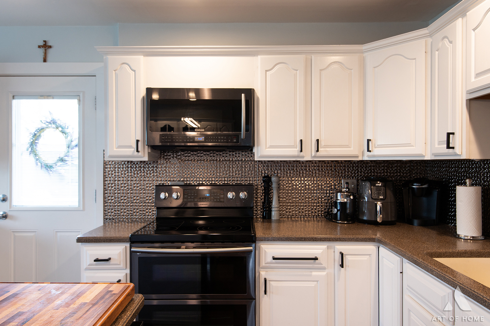 15529 129th Street Lemont, IL 60439 - Photo 19 of 65 a kitchen with a stove and a microwave