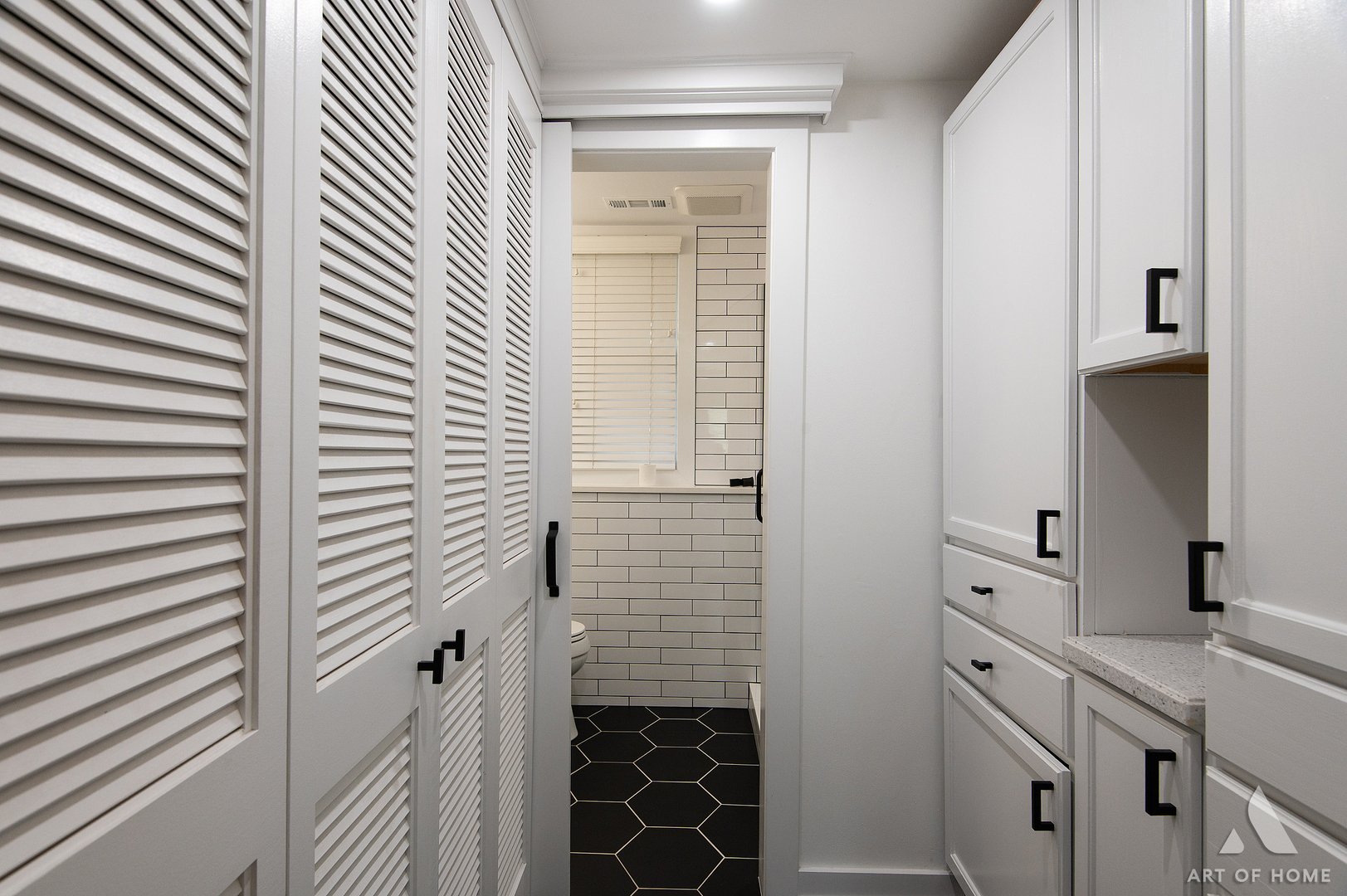 15529 129th Street Lemont, IL 60439 - Photo 22 of 65 a bathroom with a sink and a mirror