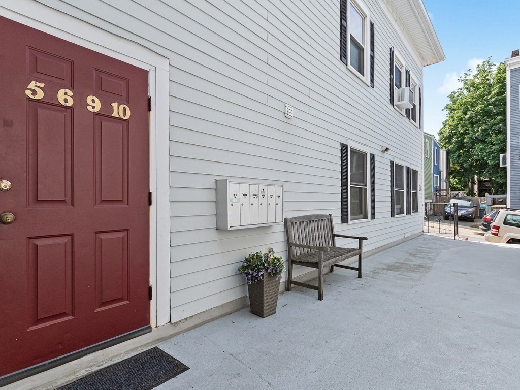 99 Pearl Street, Unit 9 Boston, MA 02129 - Photo 23 of 28