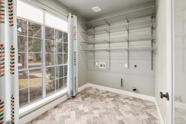 $3,250 | 8216 Fern Bluff Avenue, Round Rock, TX 78681