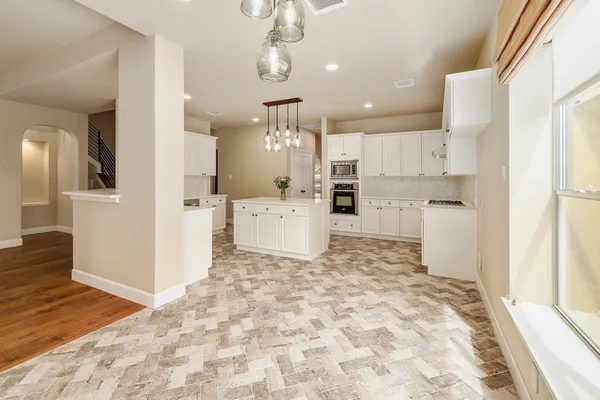 $3,250 | 8216 Fern Bluff Avenue, Round Rock, TX 78681