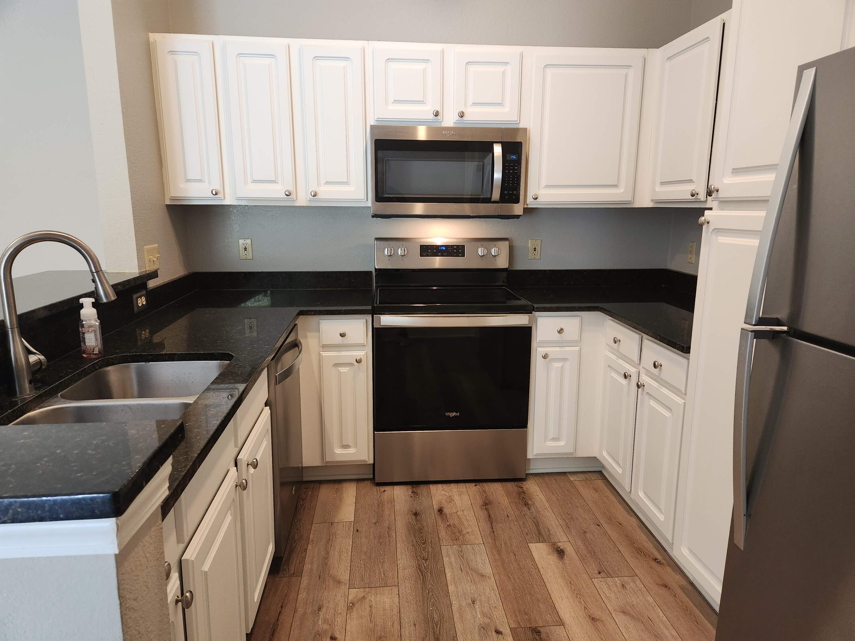 2728 Northview Road, Unit 62 Waukesha, WI 53188 - Photo 6 of 32 20230817_114711