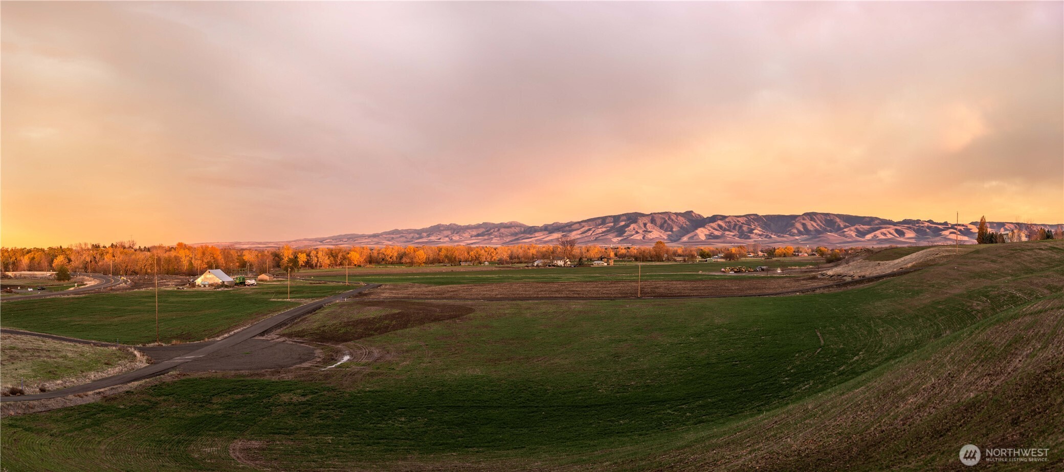 187 Cross Creek Road Walla Walla, WA 99362 - Photo 12 of 22 a view of an mountain with outdoor space