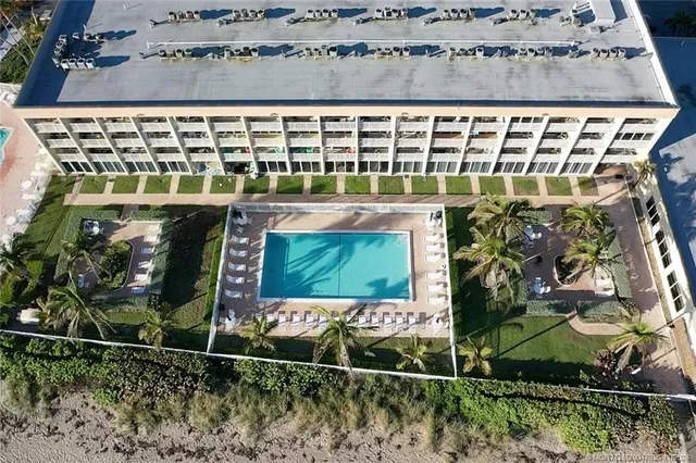 $285,000 | 9800 South Ocean Drive, Unit 211, Jensen Beach, FL 34957