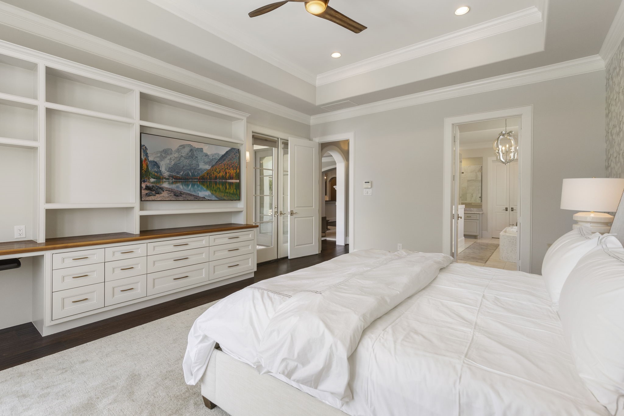 6806 West Warwick Lake Lane Spring, TX 77389 - Photo 19 of 50 a large white bed in a white room
