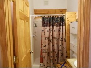 133 John Glover Road Hampton, TN 37658 - Photo 15 of 15 Bath