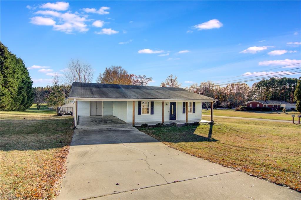 108 Erwen Road Lexington, NC 27295 - Photo 3 of 30 Gallery Image 3