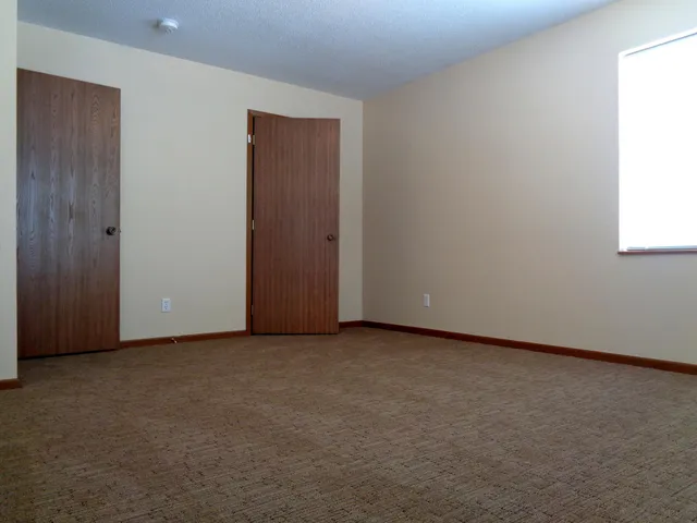 $1,350 | 1706 Lincoln Avenue, Unit 3, Montevideo, MN 56265