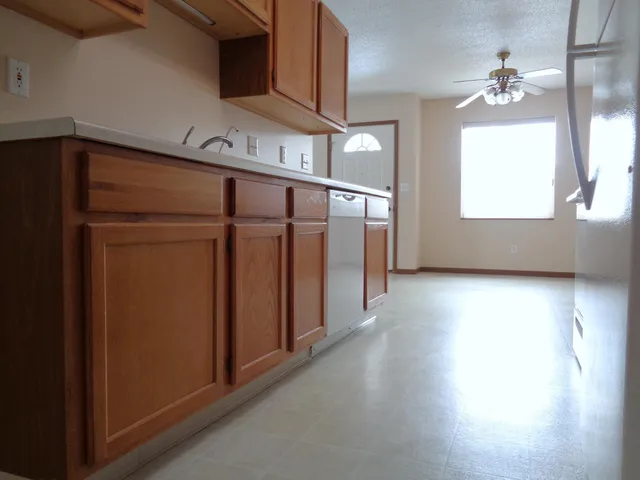 $1,350 | 1706 Lincoln Avenue, Unit 3, Montevideo, MN 56265