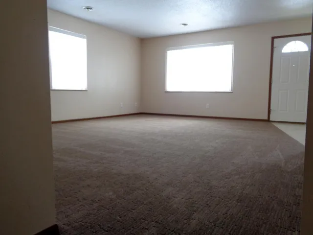 $1,350 | 1706 Lincoln Avenue, Unit 3, Montevideo, MN 56265