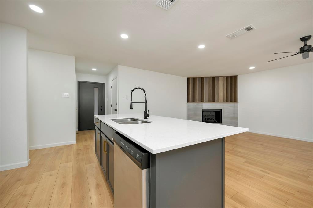 9415 Timberbluff Road Dallas, TX 75249 - Photo 15 of 40