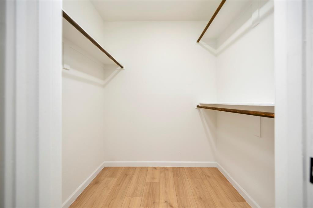 9415 Timberbluff Road Dallas, TX 75249 - Photo 21 of 40