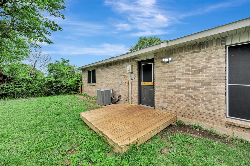 9415 Timberbluff Road Dallas, TX 75249 - Photo 39 of 40