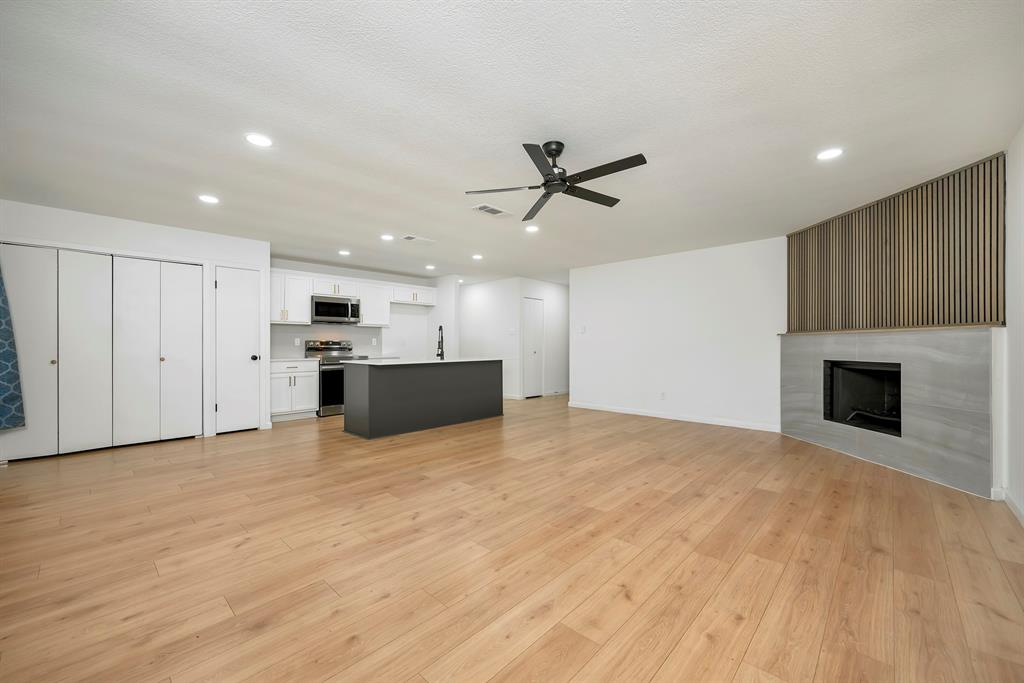 9415 Timberbluff Road Dallas, TX 75249 - Photo 6 of 40