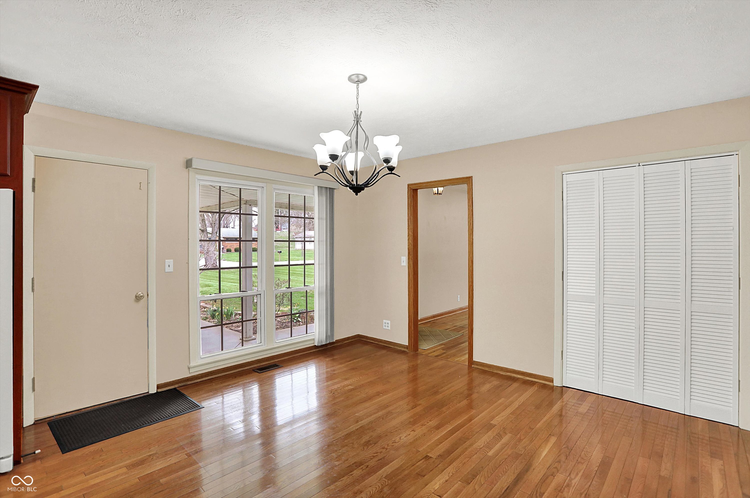 1578 Edgehill Road Shelbyville, IN 46176 - Photo 12 of 57