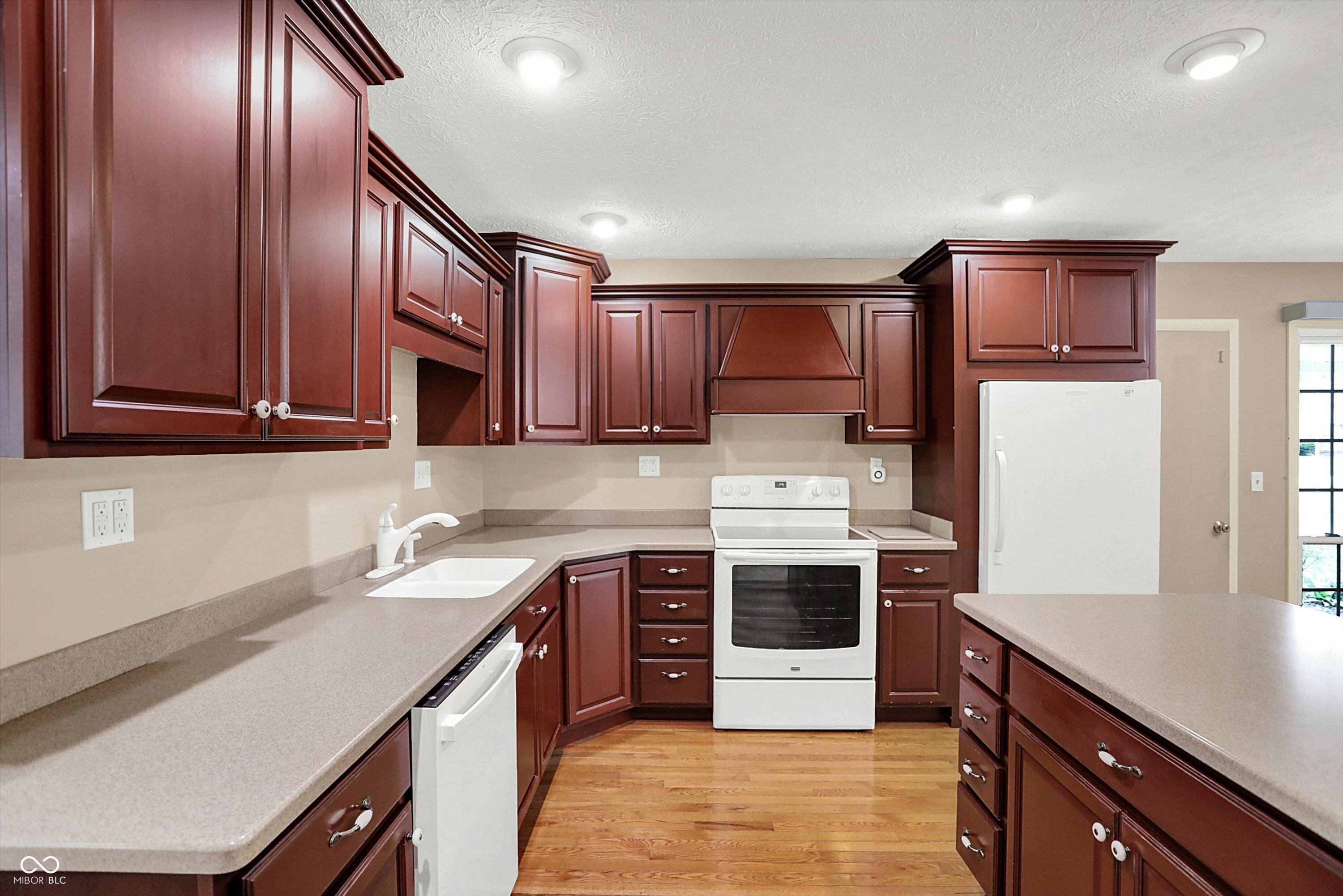 1578 Edgehill Road Shelbyville, IN 46176 - Photo 20 of 57