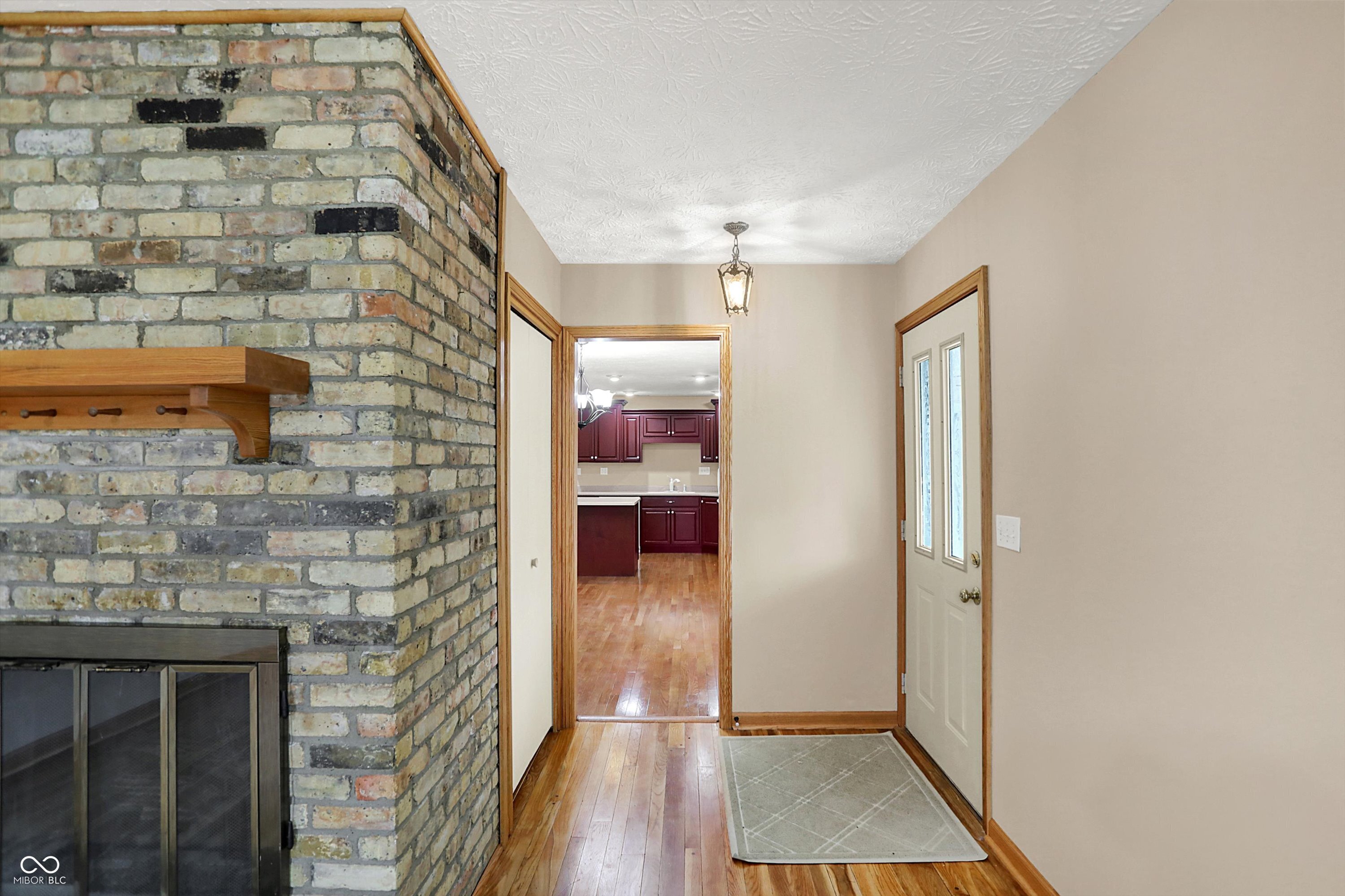 1578 Edgehill Road Shelbyville, IN 46176 - Photo 6 of 57