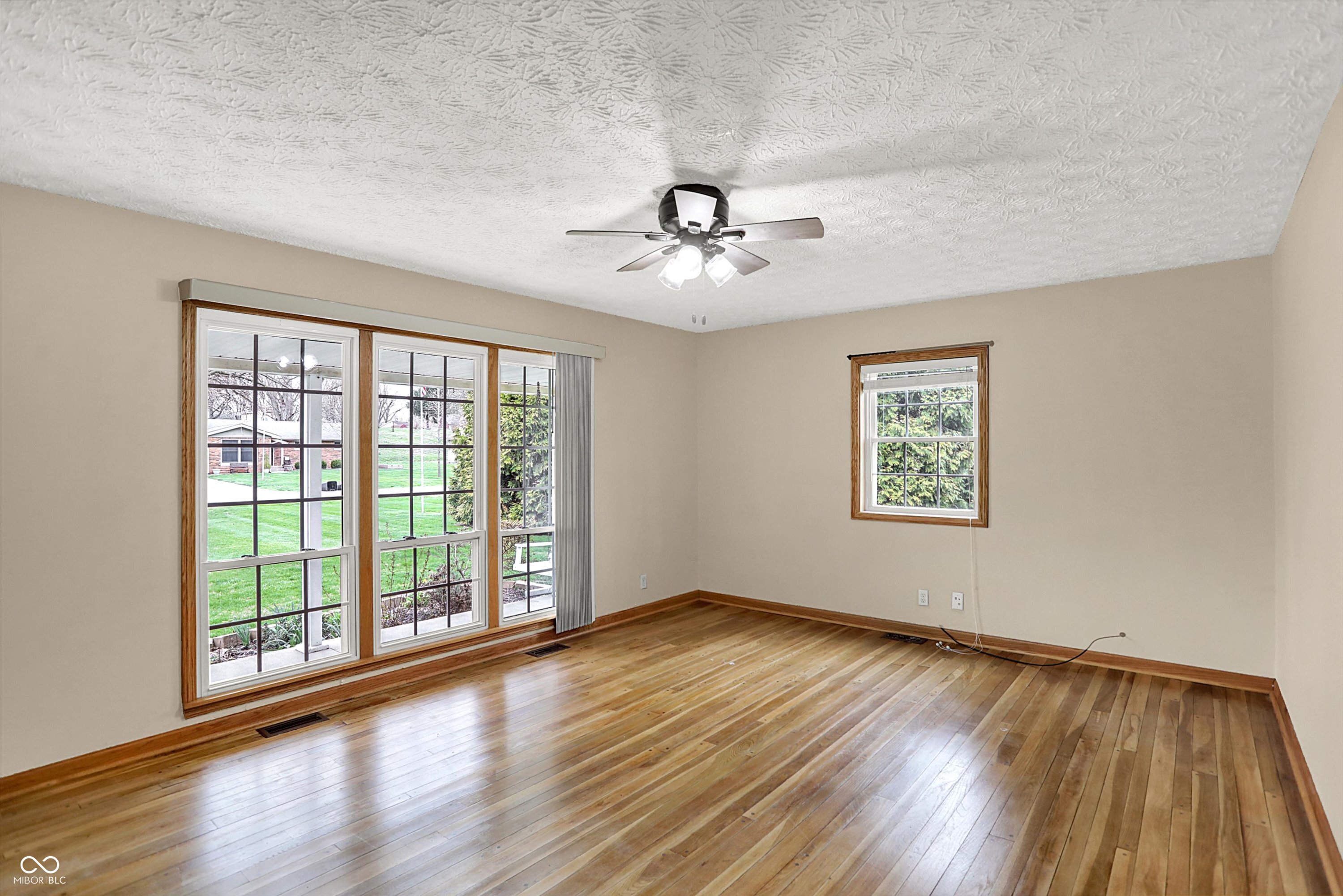 1578 Edgehill Road Shelbyville, IN 46176 - Photo 9 of 57