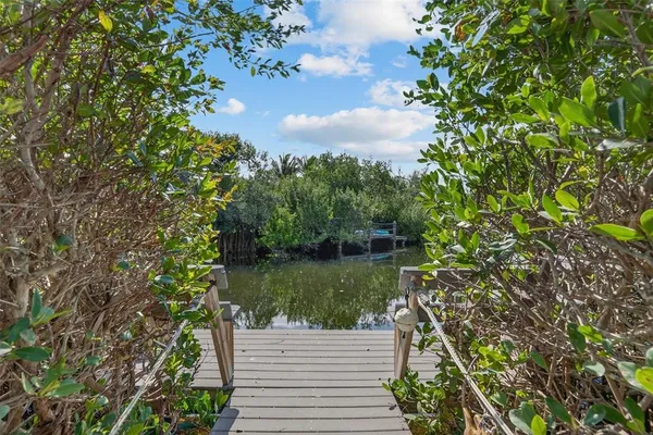 $4,419,000 | 7108 Midnight Pass Road, Sarasota, FL 34242