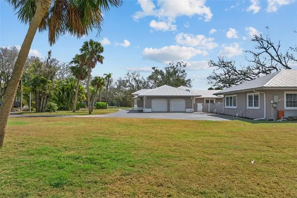 $4,419,000 | 7108 Midnight Pass Road, Sarasota, FL 34242