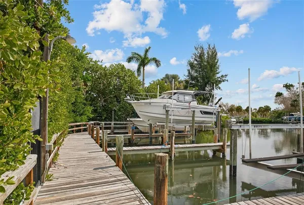 $4,419,000 | 7108 Midnight Pass Road, Sarasota, FL 34242