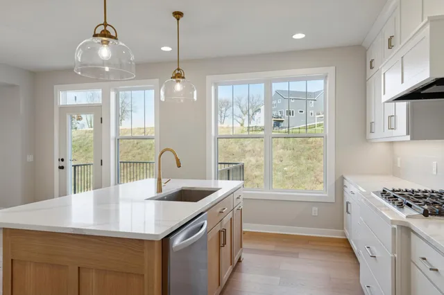 $974,950 | 5512 Scenic Loop Run, Victoria, MN 55318