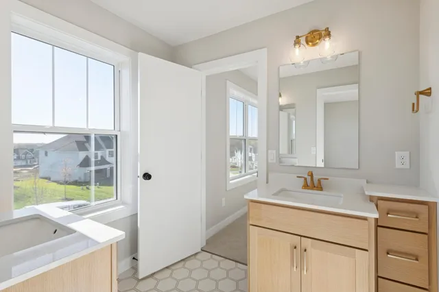 $974,950 | 5512 Scenic Loop Run, Victoria, MN 55318