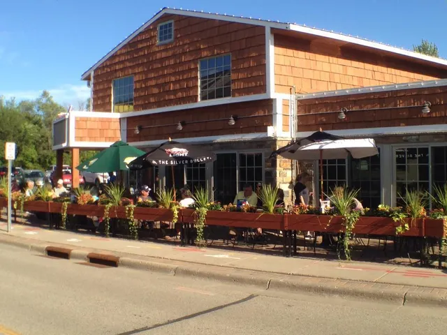 $974,950 | 5512 Scenic Loop Run, Victoria, MN 55318