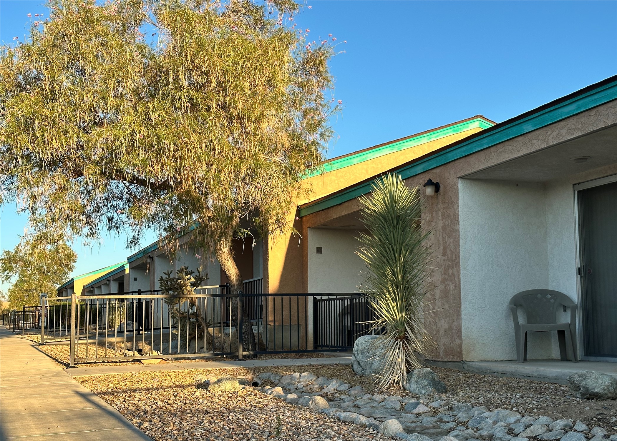 6036 Sunset Road Joshua Tree, CA 92252 - Photo 2 of 12 Gallery Image 2