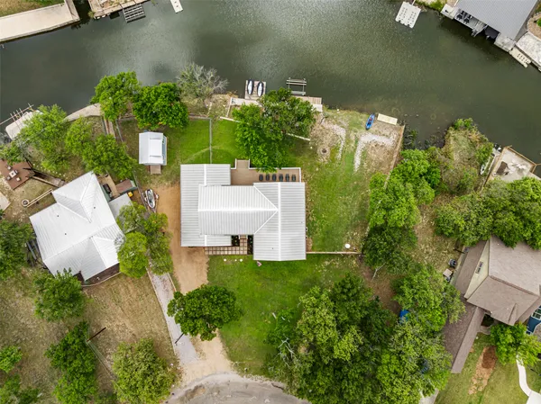 $749,000 | 1016 Sherwood Forest Drive, Marble Falls, TX 78654